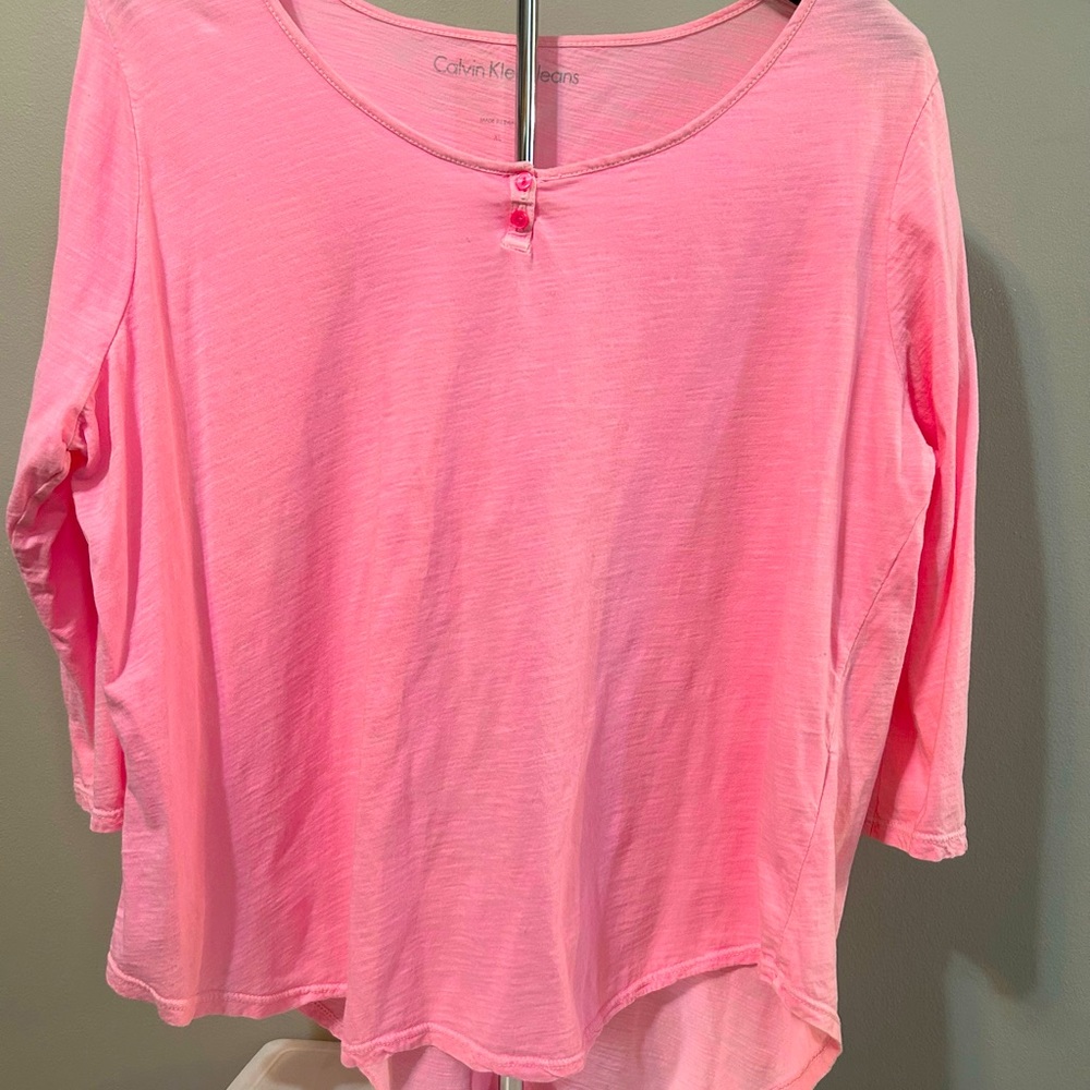 LADIES CALVIN KLEIN 3/4 SHIRT SIZE XL COLOR PINK